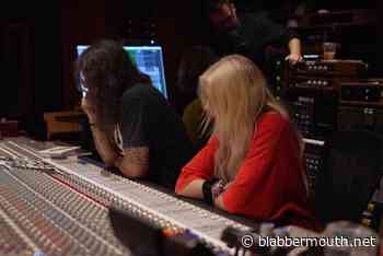 THE PRETTY RECKLESS Teams Up With DAVE GROHL For 'About You' (Bonus Version)