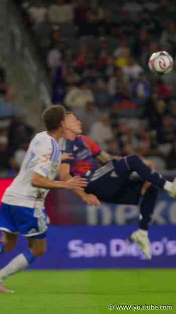 INSANE BICYCLE KICK FROM MATEUSZ BOGUSZ. #shorts | Houston Dynamo FC