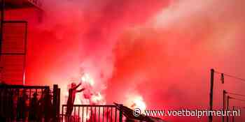 Vitesse-fans laten wedstrijd tegen Eindhoven staken door veel vuurwerk in uitvak