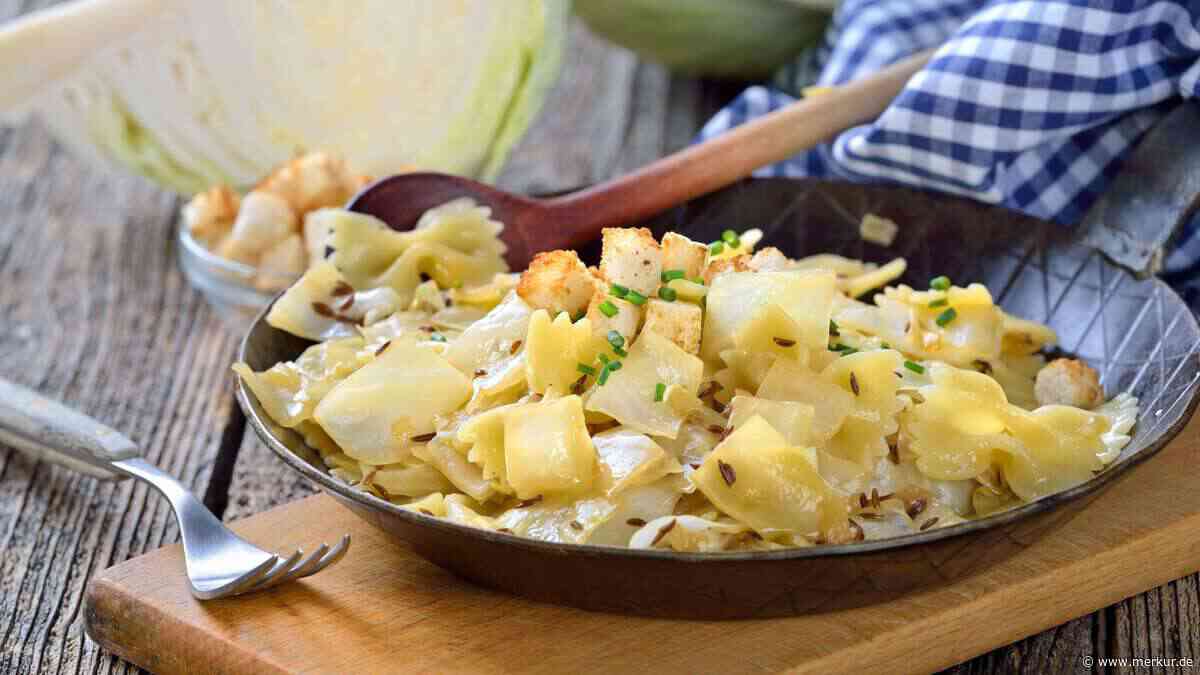 Spitzkohl-Carbonara: Das gesunde Wintergemüse macht die Pasta noch cremiger