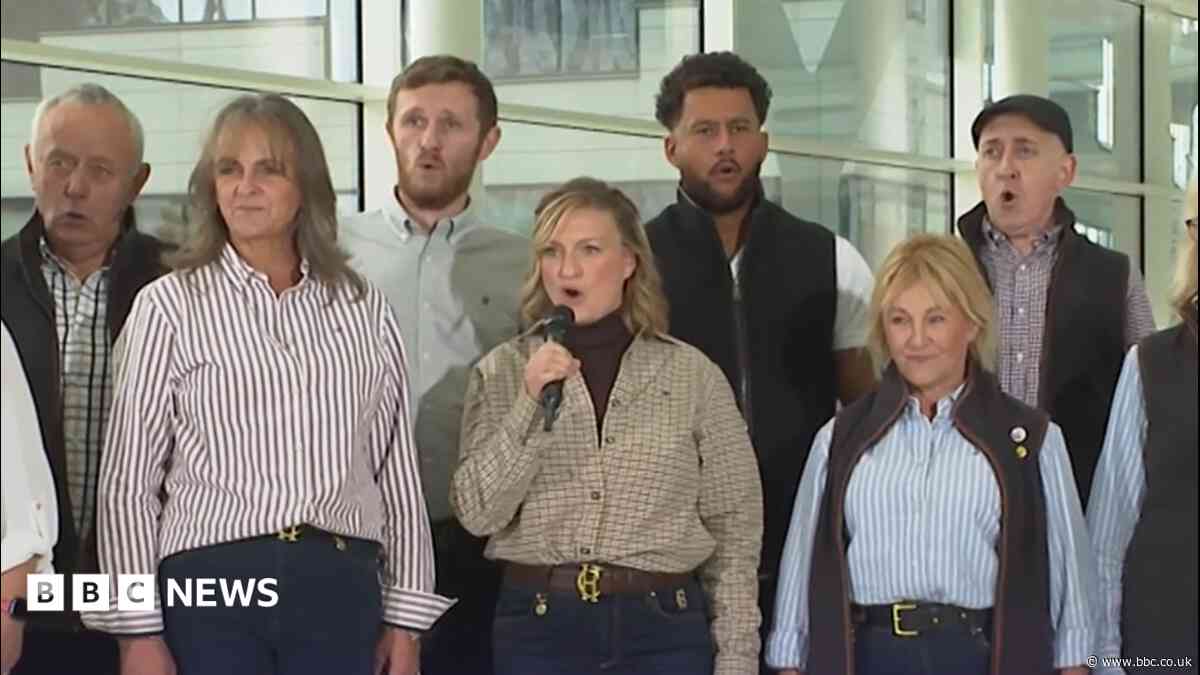 Jeremy Clarkson choir shows farmers they are not alone