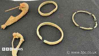 Hidden burial ground unearthed during M5 dig