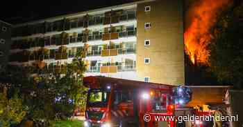 Uitslaande brand bij veelbesproken Paasbergflat in Arnhem