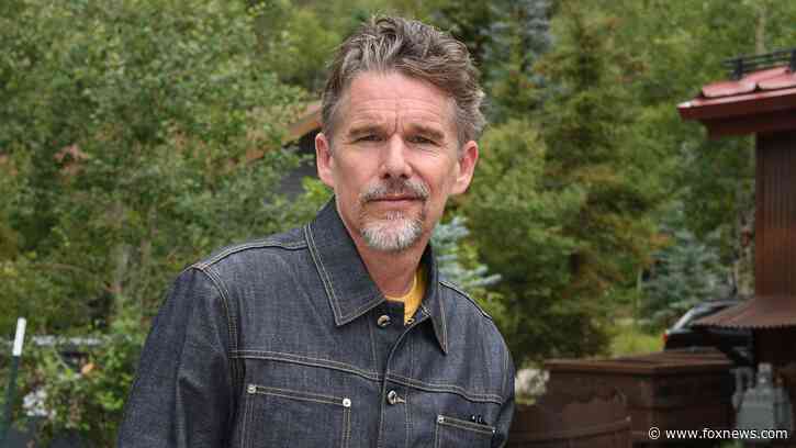 Ethan Hawke blasts Hollywood's 'greedy bastards,' predicts massive rebellion against powerful elites