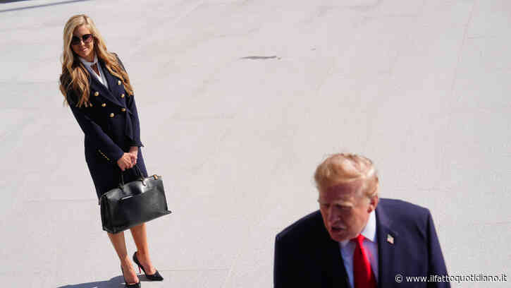 Trump licenzia la portavoce della Casa Bianca dopo appena 5 giorni dal suo insiediamento (pieni di gaffe)
