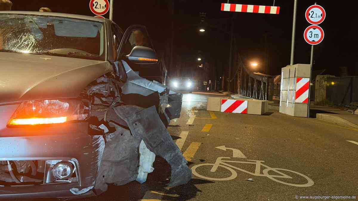 Unfall auf Neutorbrücke: Alkoholisierter Autofahrer prallt gegen Betonsteinwand