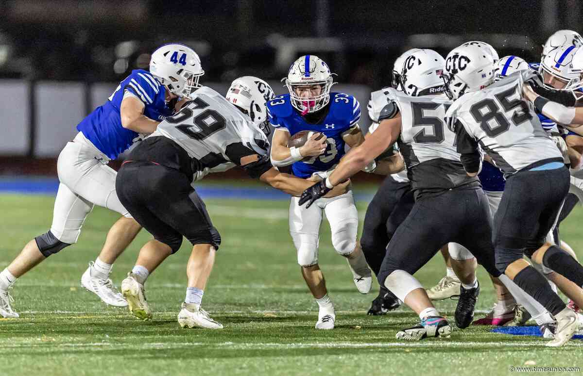 La Salle football scores efficient Section 2 Class B win over Chatham/Ichabod Crane
