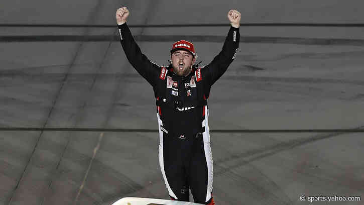 Kaden Honeycutt expands Chase lead with NASCAR Truck Series win at Phoenix