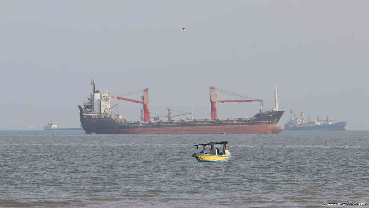LIVE | IRG: tanker ontploft na aanvaring met zeemijn Straat van Hormuz