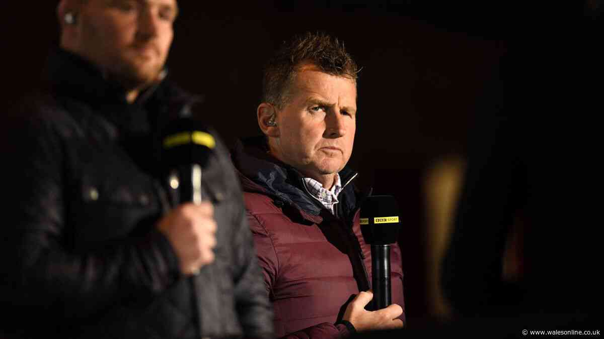 Nigel Owens: World Rugby must take definitive stand and Louis Rees-Zammit is right
