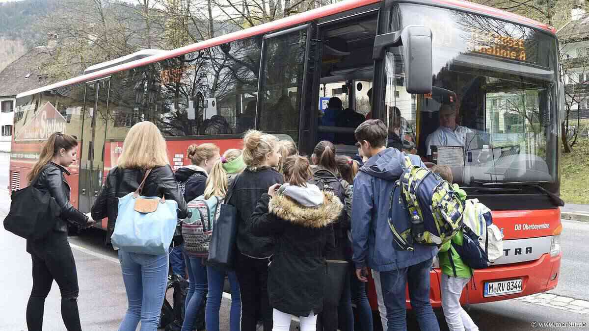 Bis zu acht Kinder passen nicht in Linienbus: Maisach bestellt Gutachten