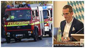 Verdächtiger Rauch am Mühldorfer Bahnhof – Feuerwehr-Großalarm unterbricht Sitzung im Kreistag