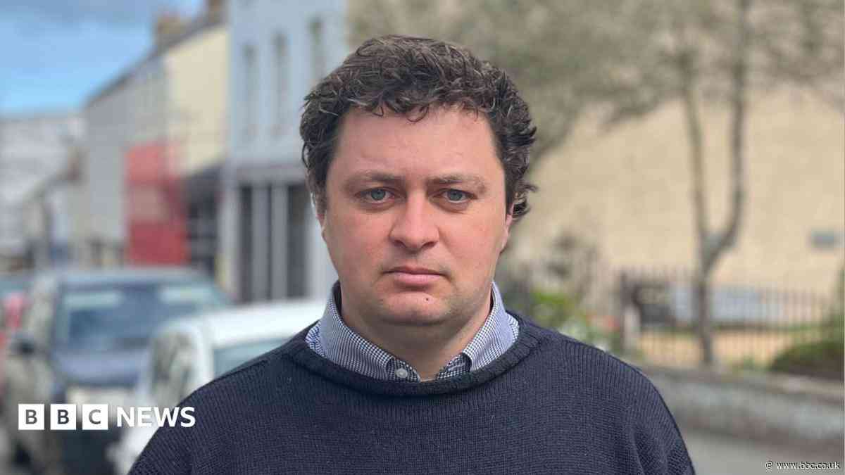 Politician calls for fast track on asbestos fix