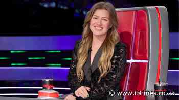 Kelly Clarkson Faces 'The Voice' Removal Petition as 'Birdgate' Shop Owner Says Staff Fear for Their Safety