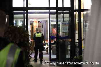 Bewohner stach in einem Seniorenheim im Münsterland  um sich – Frau tot
