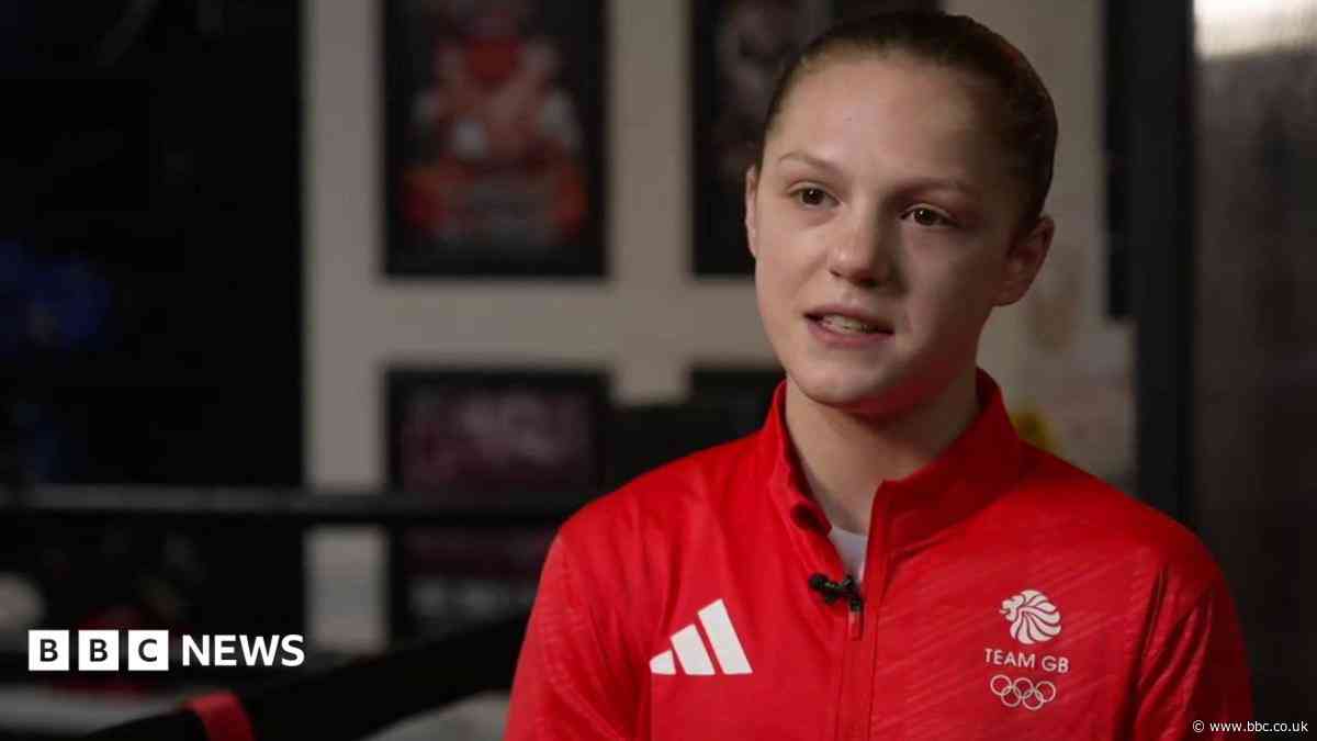 Teen boxer eyes up Team GB glory at Youth Olympics