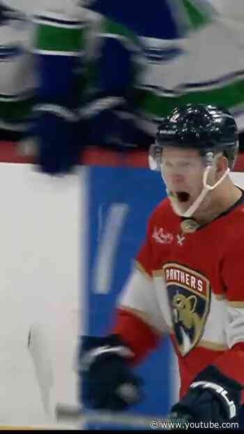 Brady Tkachuk ties game with 11 seconds to play!