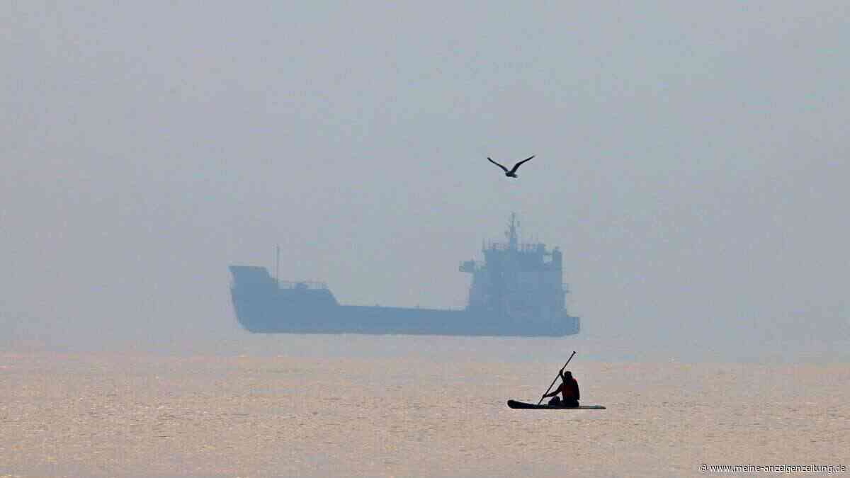Nahost-Krieg aktuell: Supertanker fährt in Hormus-Straße auf Seemine – Experte schlägt wegen Jemen Alarm