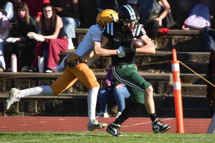 Bateman Timberwolves, Abbotsford Panthers senior football teams post big wins