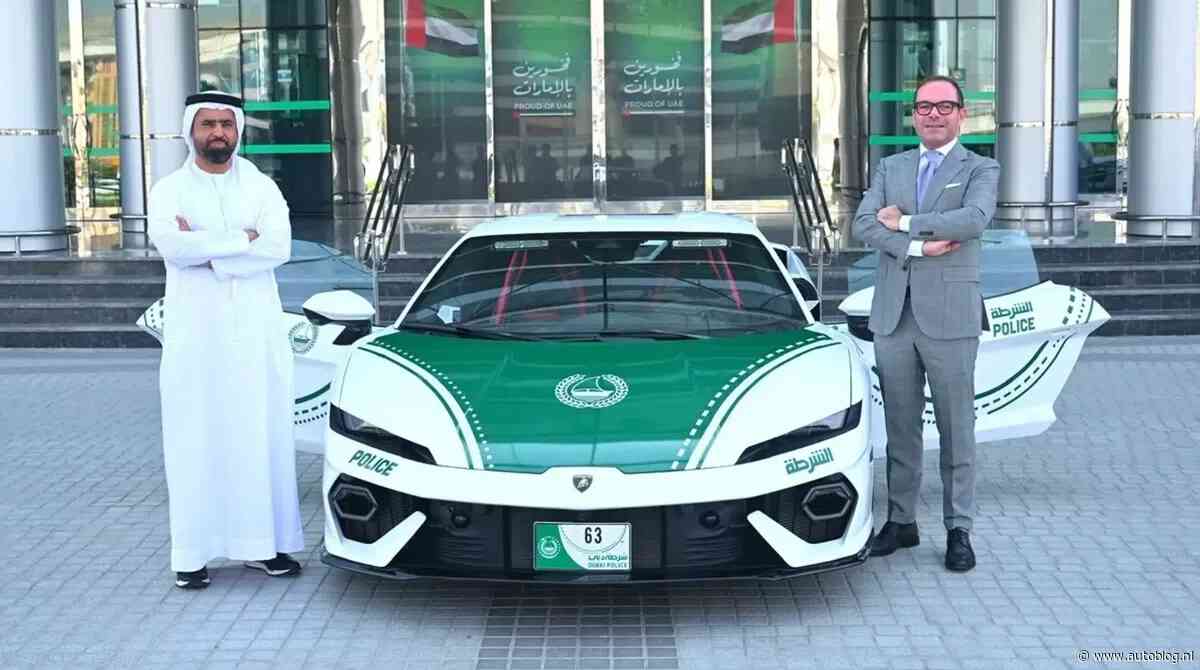 De politie in Dubai krijgt weer een belachelijk dikke dienstauto