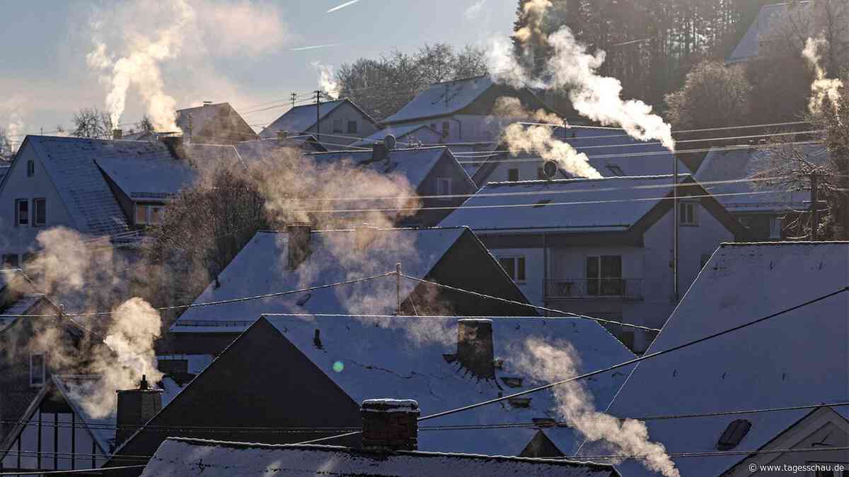 Steigende Preise für Benzin, Heizöl, Gas - wie teuer wird der Winter?