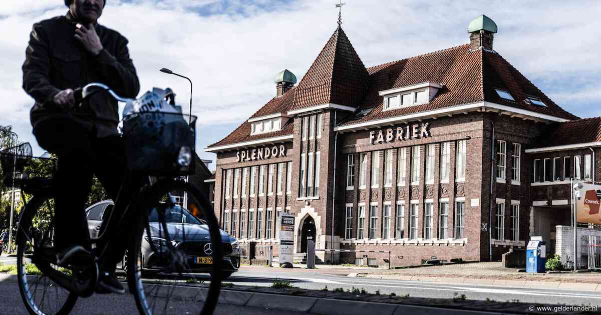 Splendorfabriek is niet veilig, sluiting dreigt voor tientallen bedrijven en twee woningen