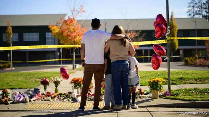 An armed dad and a teacher stopped an Oregon school shooter. It took just 3 minutes.