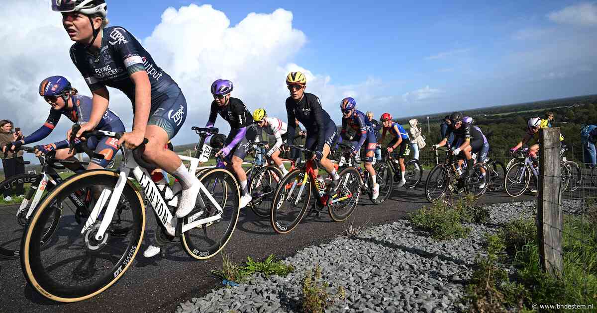 LIVE Eneco Tour | Italiaanse verrast klassementsleidster Nooijen en pakt zege op VAM-berg, mannen finishen later
