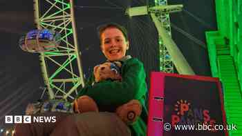 Ten-year-old lights up the London Eye for PANDAS