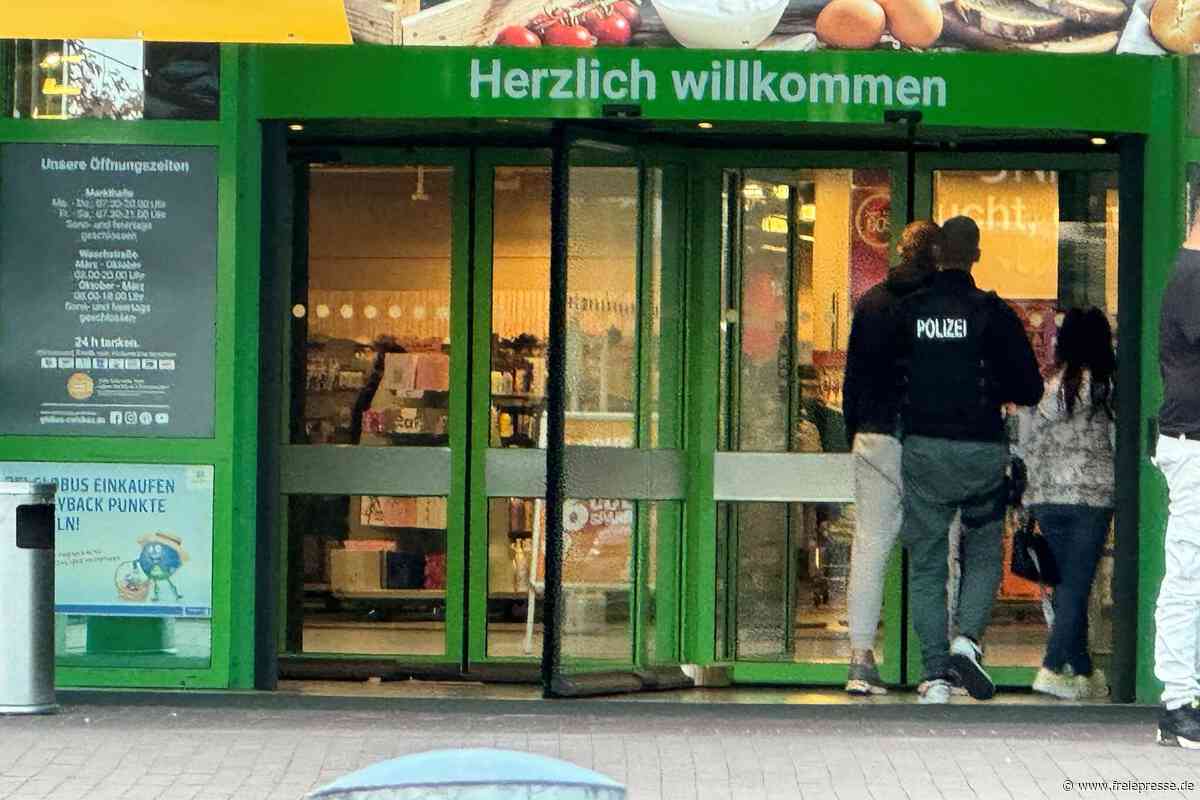 Polizeieinsatz im Zwickauer Globus-Markt: Warum Beamte mit Blaulicht vorfuhren