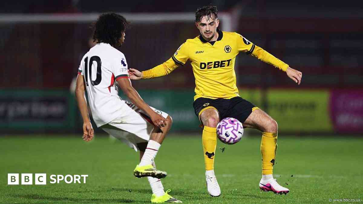 Worthing sign ex-Man City and Wolves youngster