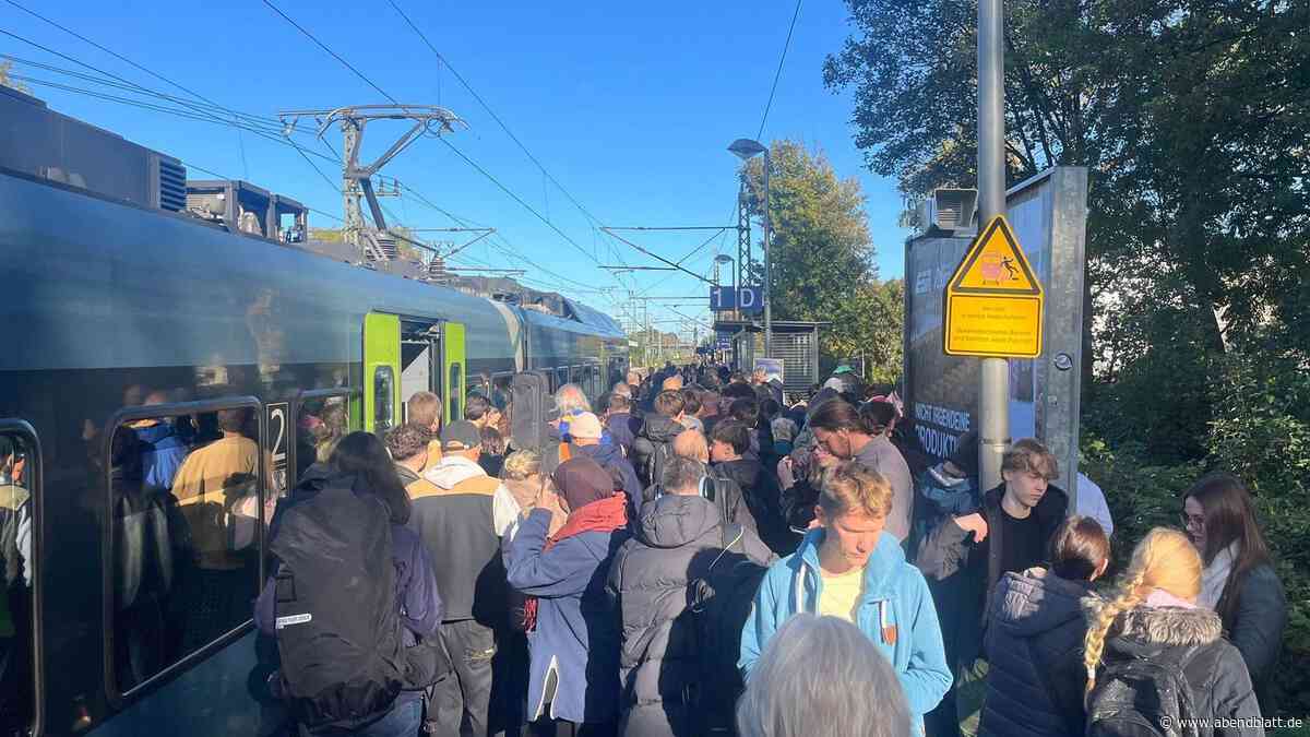 Stellwerksstörung: Massive Einschränkungen bei der Bahn im Norden Hamburgs