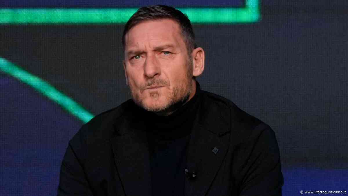 “Pier Silvio Berlusconi mi ha salvato la vita. Non volevo fare la fine di mio padre, ho detto: ‘Se devo morì, voglio morì a casa mia, non rinchiuso qui dentro senza rivedere i miei figli”: il racconto di Totti nel suo libro