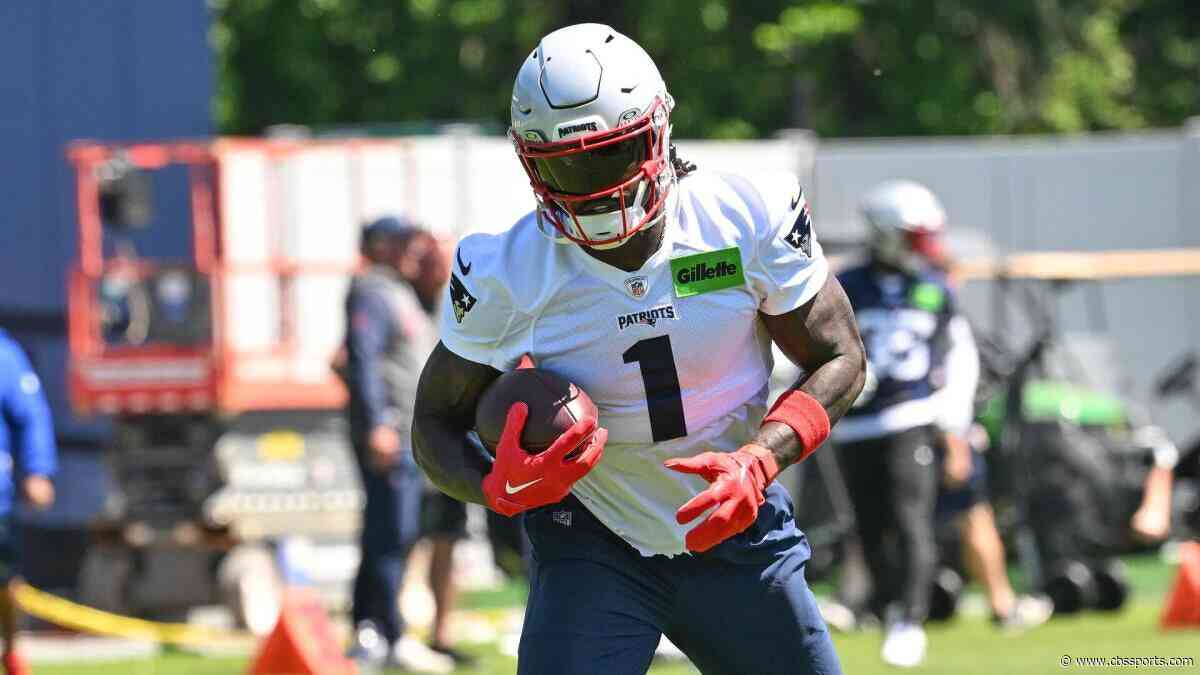 A.J. Brown injury update: Latest rumors, news on WR's status for Patriots in Week 6