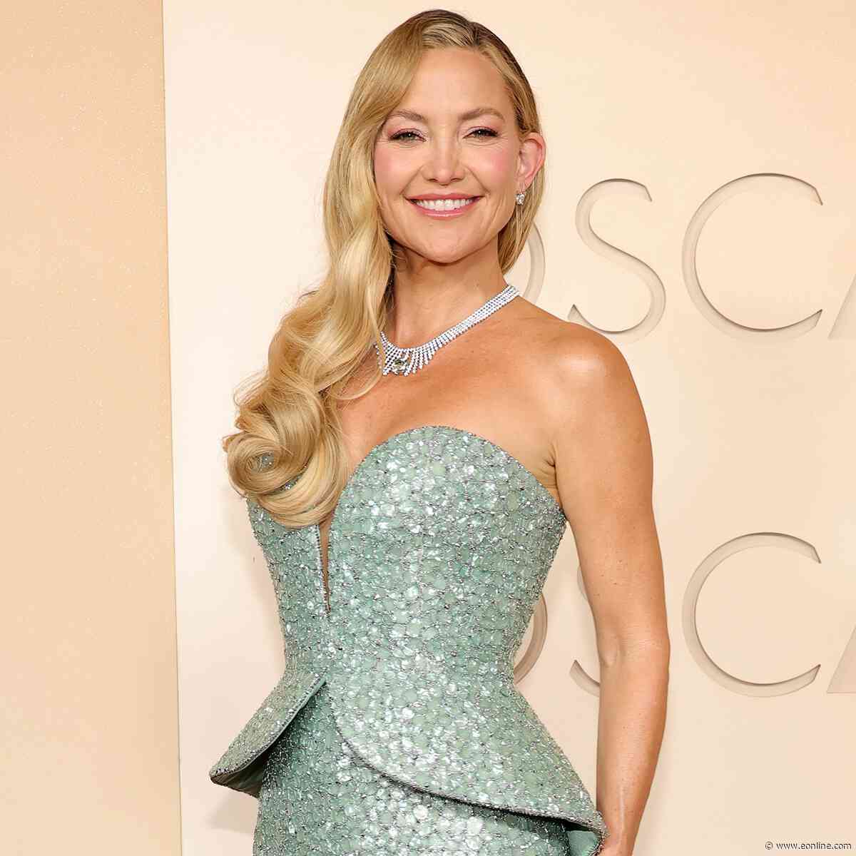 Kate Hudson Shows Off Abs in Red Bikini During Beach Workout
