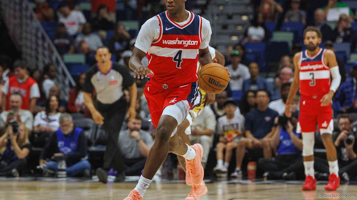 No. 1 overall pick AJ Dybantsa exits Wizards' preseason game with ankle injury