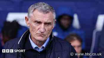 Blackburn boss Mowbray reacts after loss against West Brom