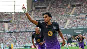 Weergaloze goal Yamal leidt spectaculaire zege Barcelona op tiental Betis in