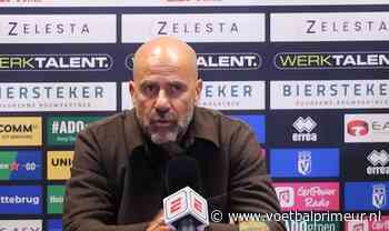 Bosz wil niets weten van 'penibele' situatie: 'Welnee man, gewoon borst vooruit'