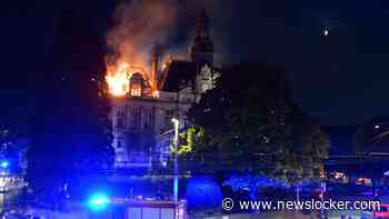 LIVE | Brandende toren stadhuis Franse Limoges stort in, omstanders schreeuwen het uit 