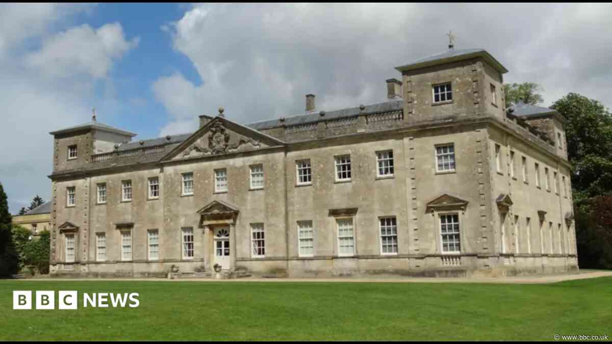 Work to turn part of mansion into classrooms begins