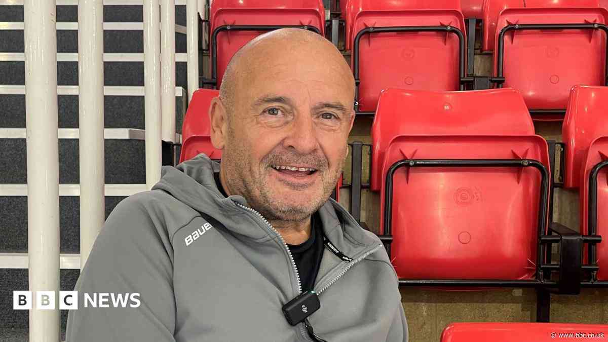 Hockey legends back on the ice to mark anniversary