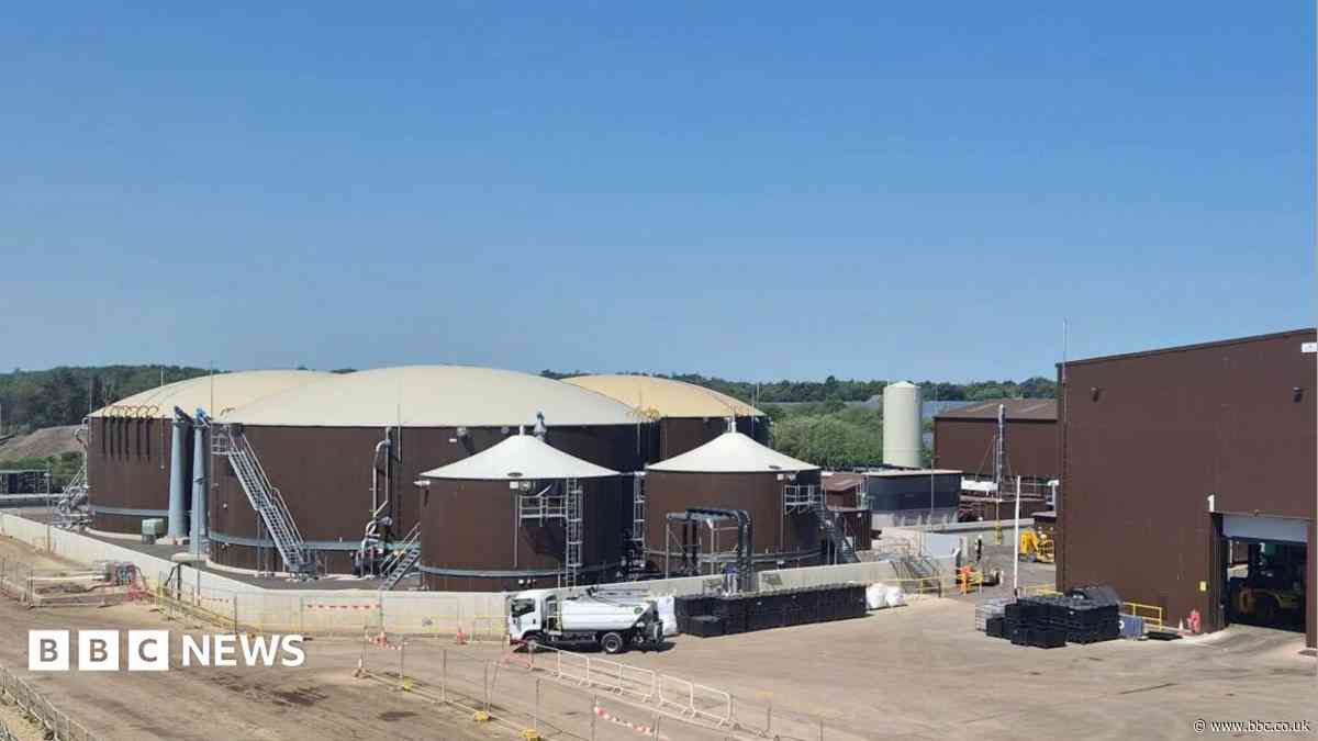 Biogas plant uses food waste to heat 7,000 homes