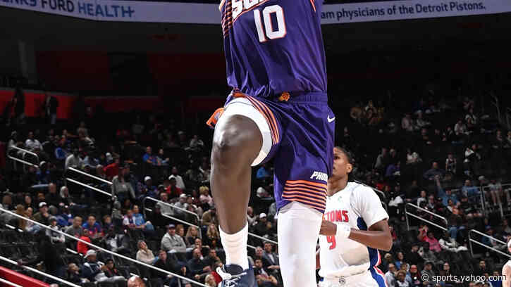 The Suns have a center debate, and fans have picked a side