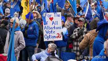 Independence supporters rally outside Alberta's legislature Saturday