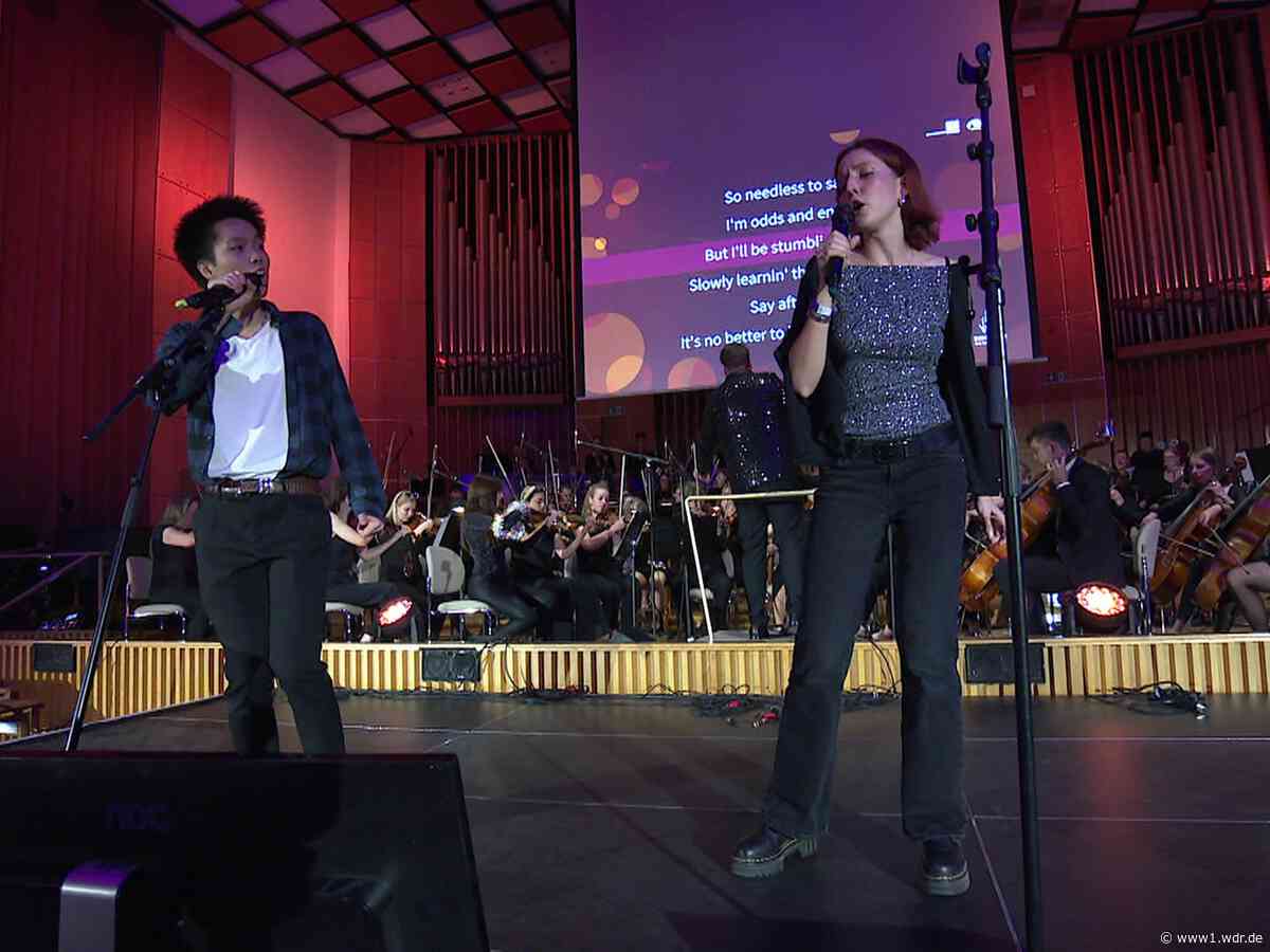 Singfonie Karaoke mit Uniorchester in Bonn