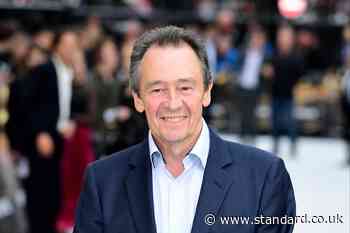 Gone Fishing star Paul Whitehouse fights off mugger in terrifying order in north London