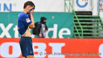 „Zu wenig Leben drin“: Eintracht geht nach Fürth-Niederlage hart mit sich ins Gericht