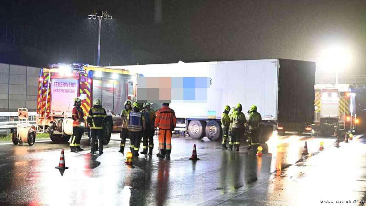 Schwerer Lkw-Unfall am Irschenberg: A8 muss stundenlang voll gesperrt werden