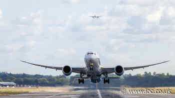 Healey says third Heathrow runway could drive growth as he splits from Burnham